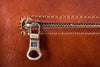 Umhängetasche Leder Braun Zipper Detailansicht | Tuscan Brief
